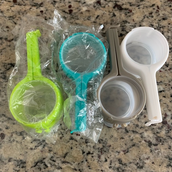 Seal & Pour Food Storage Bag Sealer Clip‎ Cereal Sealing Clip Reusable - Picture 1 of 3